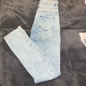 High waisted skinny jeans